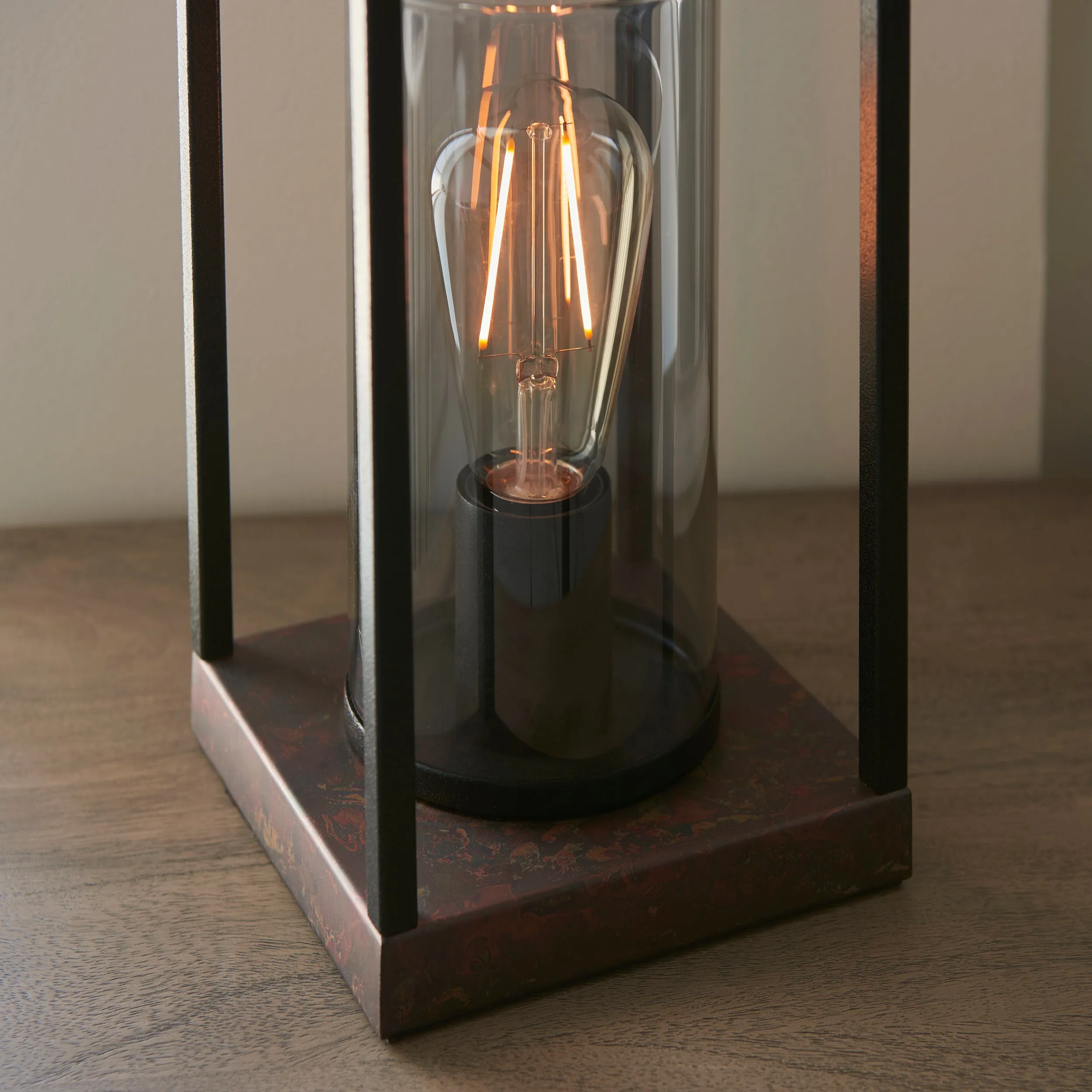 Amos Epoch Table Lamp Sand black and Bronze